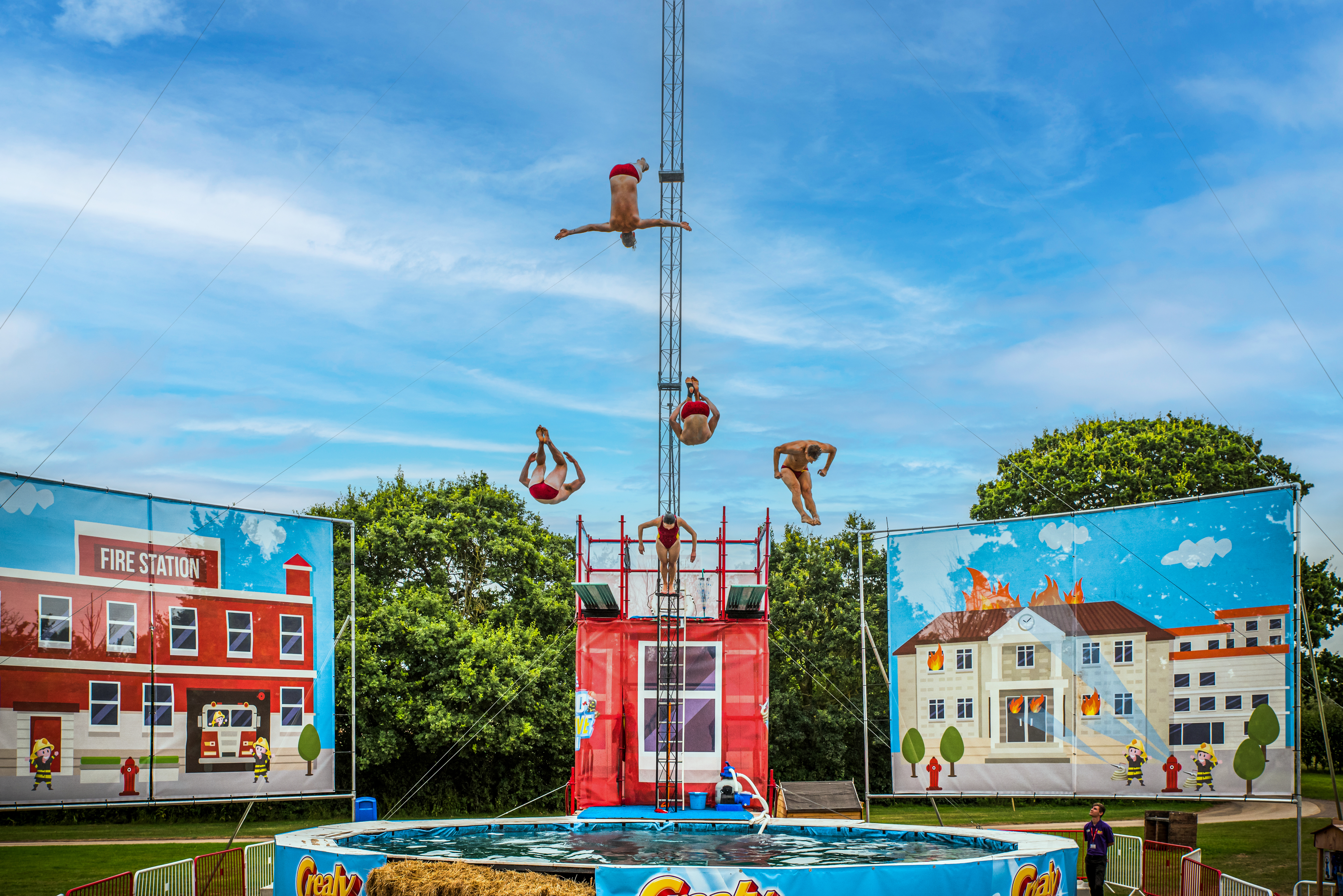 Crealy High Dive 2019 51 Sky Edit
