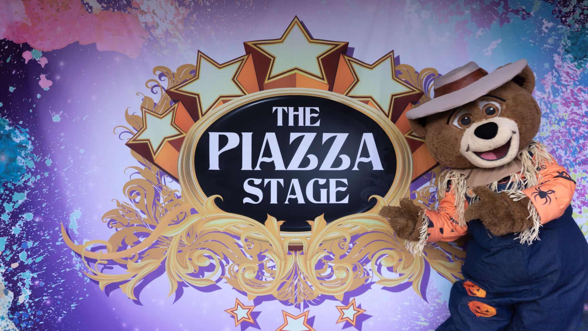 Bear On Pizza Stage